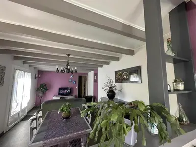 Télévision ou salle de divertissement dans l'établissement La caminade