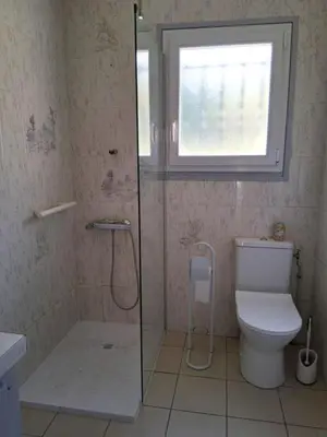 Salle de bains dans l'établissement Gite de balloche