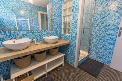 Salle de bains dans l'établissement Gite caperot
