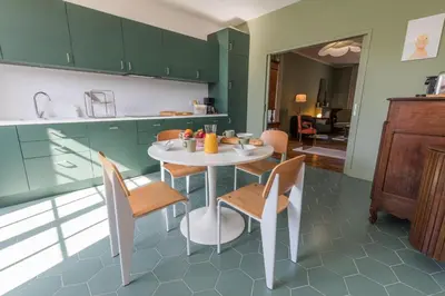 Cuisine ou kitchenette dans l'établissement Petit jouandeou
