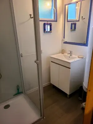 Salle de bains dans l'établissement Les bambous