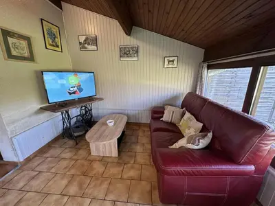 Télévision ou salle de divertissement dans l'établissement Lagrange