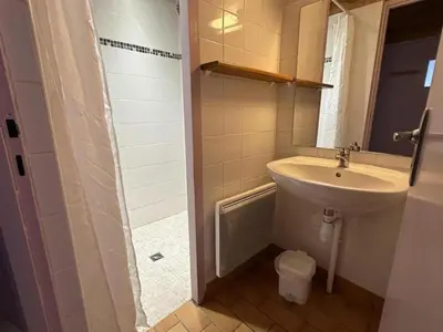 Salle de bains dans l'établissement Les droseras