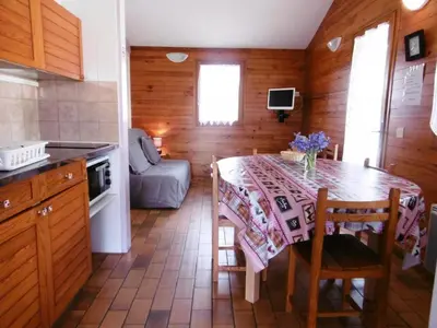 Cuisine ou kitchenette dans l'établissement La bardane