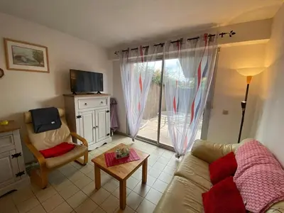 Télévision ou salle de divertissement dans l'établissement Villa patio à Capbreton, proche du centre - FR-1-413-229