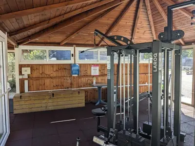 Salle ou équipements de sports de l'établissement Mobil home 685 3 chambres Siblu La Réserve