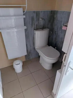 Salle de bains dans l'établissement Grande maison sur 2000m° de terrain