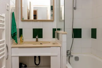 Salle de bains dans l'établissement Blue Pinsolle - Appt avec piscine partagée