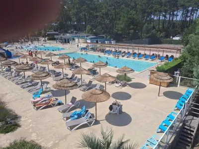Piscine de l'établissement les dunes de contis ou située à proximité