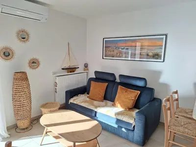 Coin salon dans l'établissement T3 de Standing entre Lac et Mer à Hossegor, Lumineux avec Balcon, Parking et Wifi Inclus - FR-1-239-1006