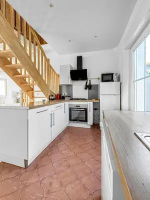 Cuisine ou kitchenette dans l'établissement L'Embrun Champêtre