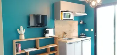 Cuisine ou kitchenette dans l'établissement gite neuf