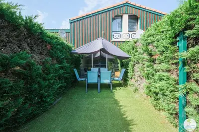 Jardin de l'établissement Biscarrosse Lac- Joli duplex 6 personnes proche du lac
