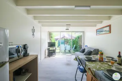 Coin salon dans l'établissement Biscarrosse Lac- Joli duplex 6 personnes proche du lac
