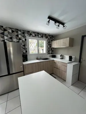 Cuisine ou kitchenette dans l'établissement VILLA LAUNA GUJAN