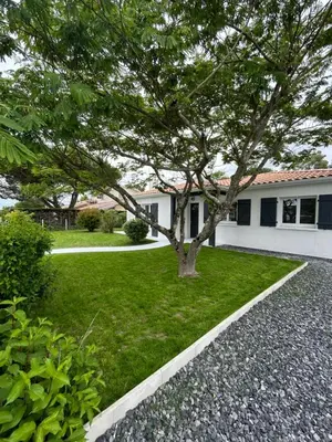 Jardin de l'établissement VILLA LAUNA GUJAN