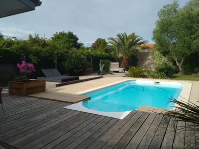 Piscine de l'établissement Casa Chélo ou située à proximité