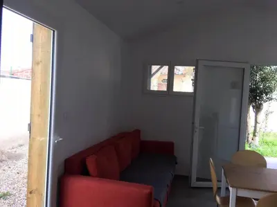 Coin salon dans l'établissement Maison rénovée au calme