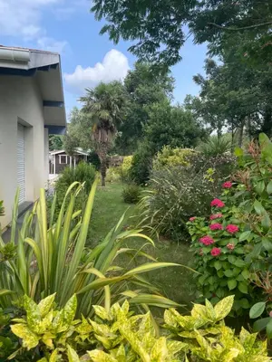Jardin de l'établissement Villa Naturéa