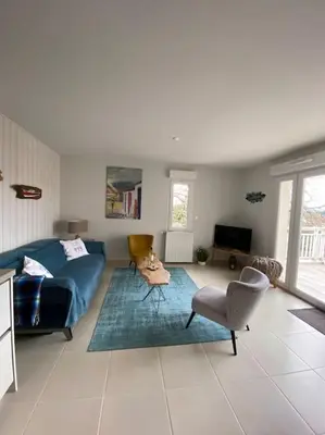 Coin salon dans l'établissement Charmant appartement de type 3 au deuxieme étage
