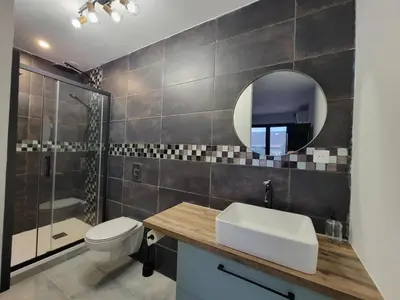 Salle de bains dans l'établissement Villas Floryanne