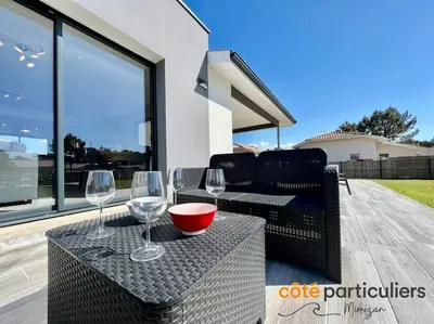 Balcon ou terrasse dans l'établissement Villa Le Grand Large - Maison à 850 m de l'Océan