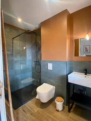 Salle de bains dans l'établissement Vue Océan - Au Coeur de Contis Plage