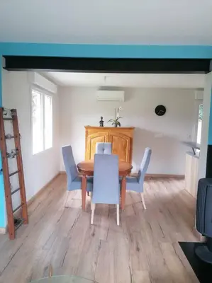 Coin salon dans l'établissement Maison de campagne