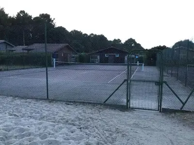 Tennis ou squash au sein de la maison de vacances ou à proximité