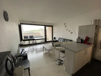 Cuisine ou kitchenette dans l'établissement Appartement 4 pers belle terrasse vue port