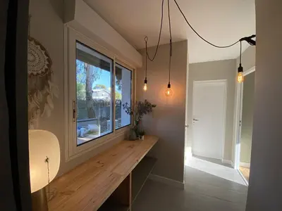 Salle de bains dans l'établissement Villa OHANA pour 8 personnes avec piscine et cuisine d'été. Wifi gratuit