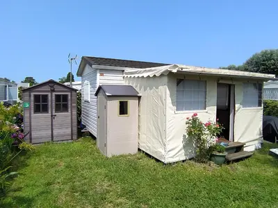 Jardin de l'établissement Mobil-Home 54 au Parc Résidentiel de la Plage - 4 personnes