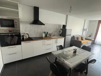 Cuisine ou kitchenette dans l'établissement Maison Luna