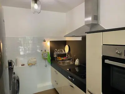 Cuisine ou kitchenette dans l'établissement Bel appartement T2 sur le Bassin d'Arcachon