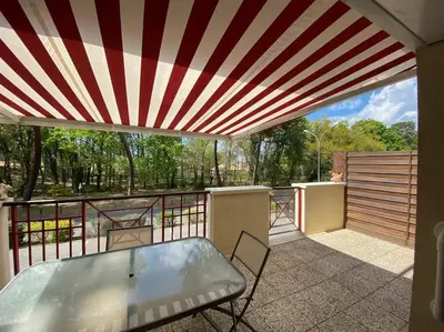 Balcon ou terrasse dans l'établissement Bel appartement T2 sur le Bassin d'Arcachon