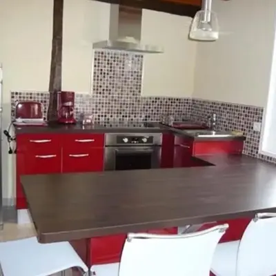 Gîte avec jardin tout confort à Luglon