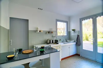 Cuisine ou kitchenette dans l'établissement Villa Makila - 6 people. - 20m from Lake Hossegor
