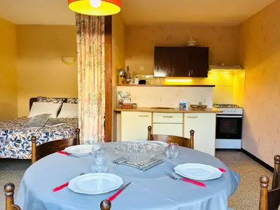 Cuisine ou kitchenette dans l'établissement Studio ouest à 300m des plages