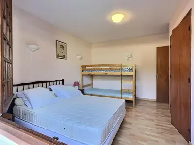 Un ou plusieurs lits dans un hébergement de l'établissement Appartement T2 Nord Est à 300m des plages