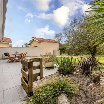 Maison Moderne à 10min des lacs - 6 couchages