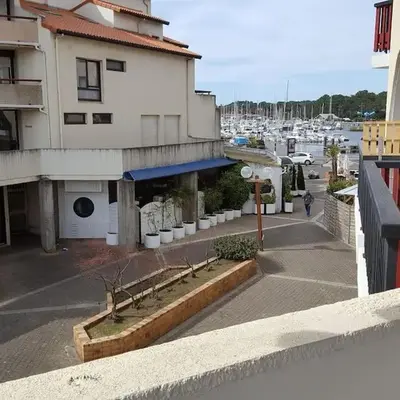 Magnifique T2 meublé au pied du port