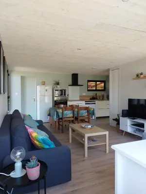 Cuisine ou kitchenette dans l'établissement chalet la rose des sables