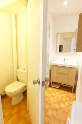 Salle de bains dans l'établissement Capbreton - Notre Dame - Plage - Couple - Surf