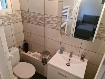 Salle de bains dans l'établissement la chêneraie appart Lapin