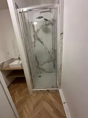 Salle de bains dans l'établissement Studio Cure Thermale Dax - proche parking