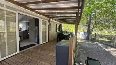 Jardin de l'établissement Sbvacances Mobil Home 3ch 2sdb sur Magnifique emplacement avec vue sur la forêt des landes