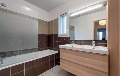 Salle de bains dans l'établissement Stunning Home In Angresse With Kitchen