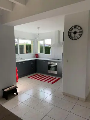 Cuisine ou kitchenette dans l'établissement Maison proche Hossegor
