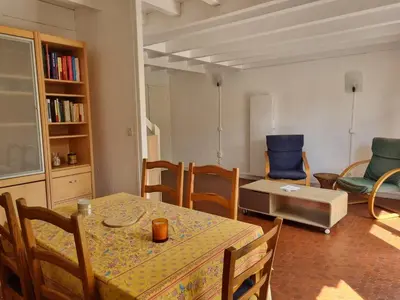 Coin salon dans l'établissement Villa à Seignosse: Plage à pied, Terrasse, 3 Chambres, Quartier calme - FR-1-239-1036