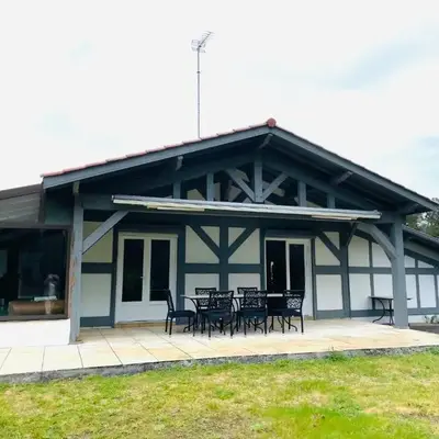 Chalet entre océan et foret au calme